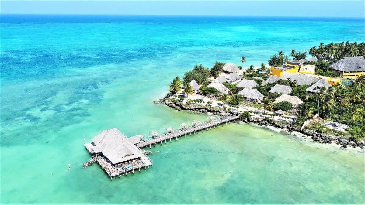 REEF & BEACH RESORT