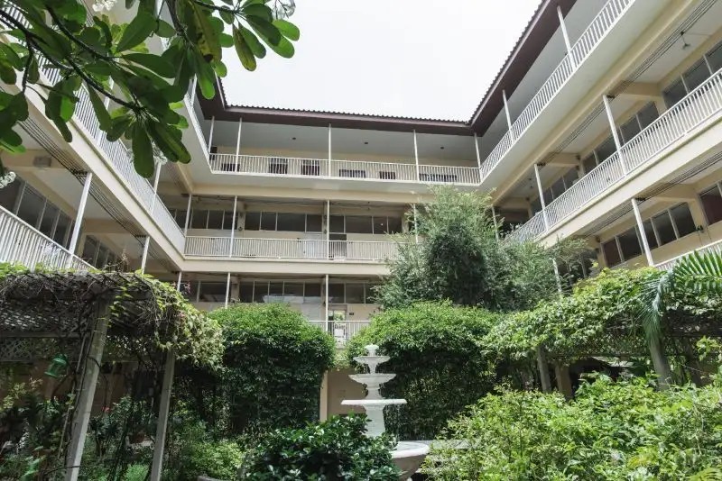 FEUNG NAKORN BALCONY