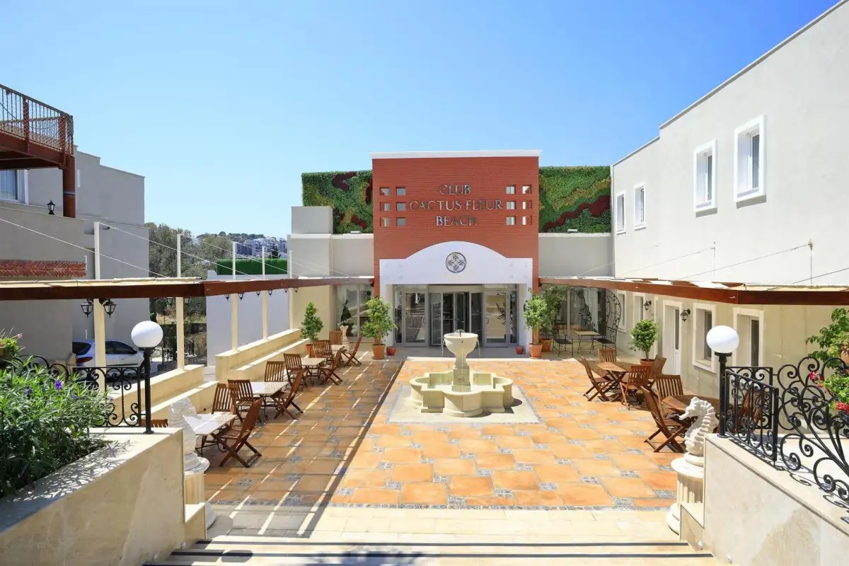 FLEUR BAY RESORT (EX. CACTUS FLEUR BEACH)