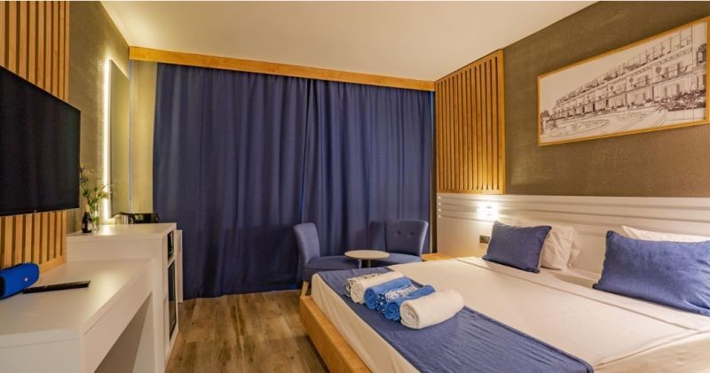 deluxe