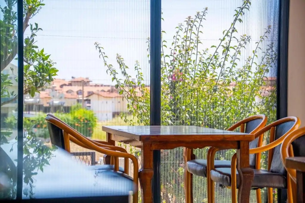 SIDE AZALIA GARDEN (EX. SIDE SUNSET HOTEL)