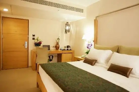 L HOTEL EDEN