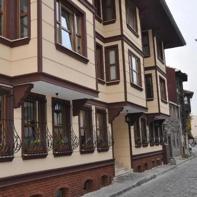 ARUNA HOTEL