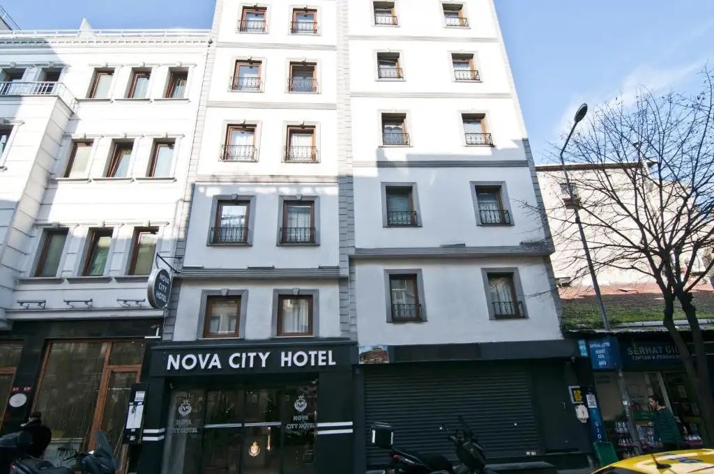 NOVA CITY HOTEL (EX. GRAND INOVA, AMBER SUITES)