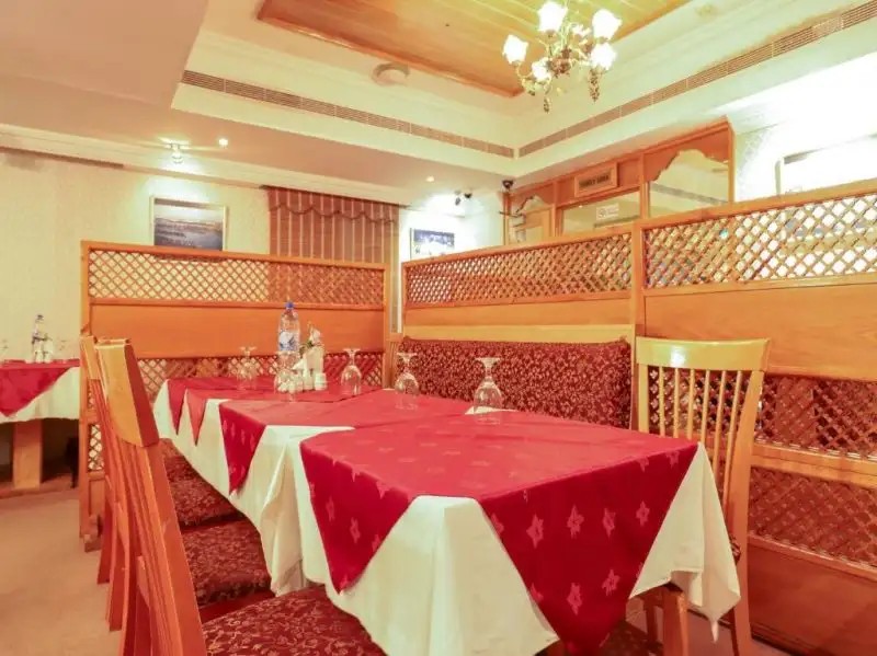 OYO 328 CITY PLAZA HOTEL