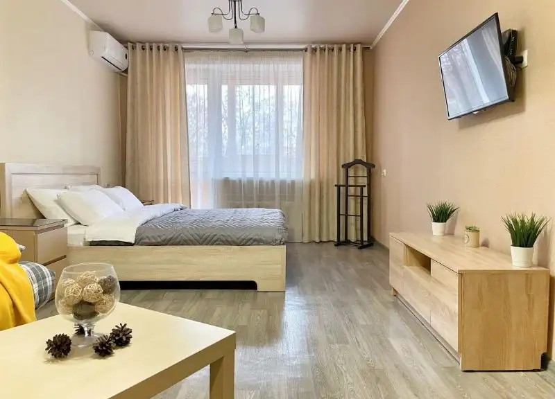 КВАРТАП НА РОМАНТИКОВ 9