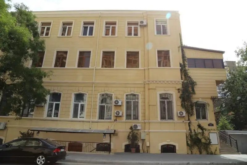 CLOVER HOTEL BAKU