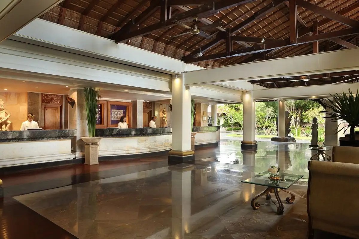 NUSA DUA BEACH HOTEL & SPA