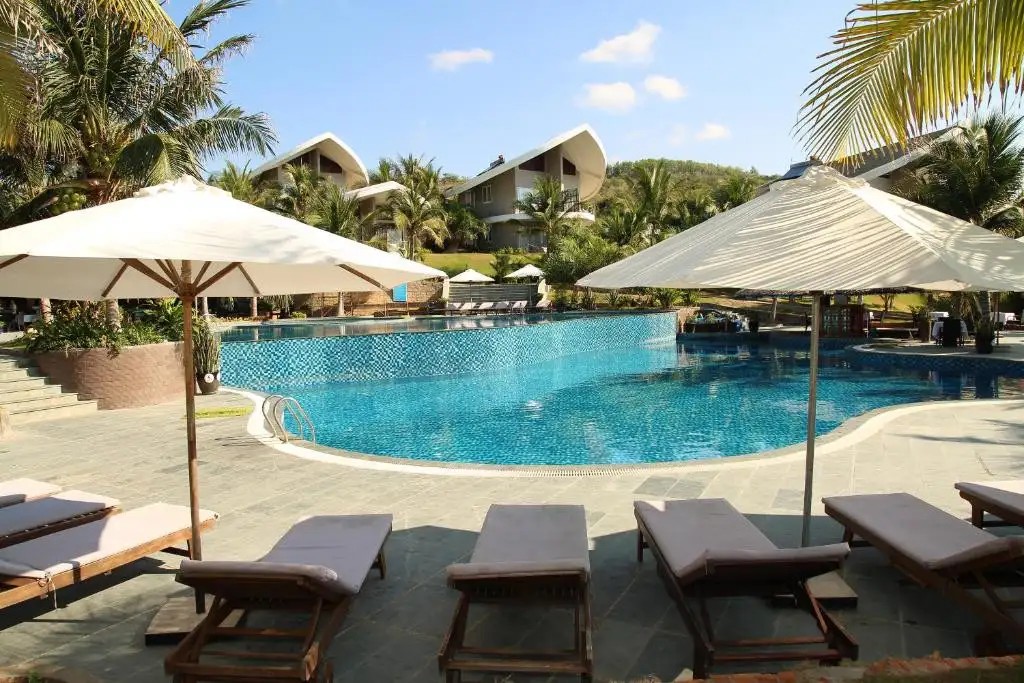 SANDUNES BEACH RESORT & SPA