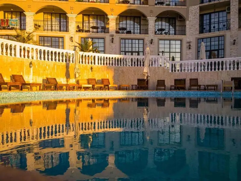 THE CLIFF BEACH & SPA