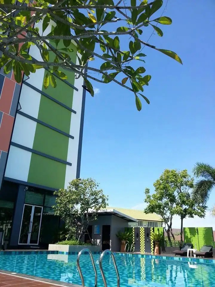 LAKKHANA POOLSIDE RESORT