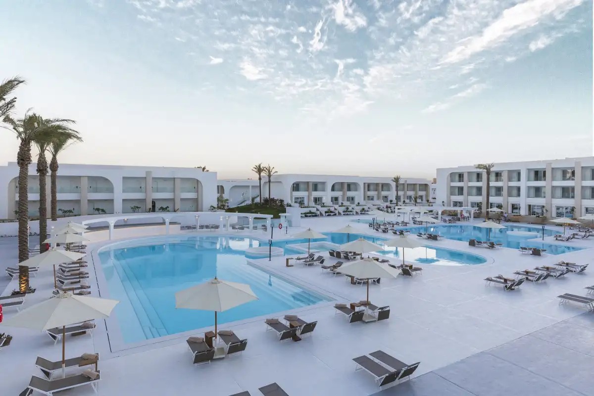 POSH CLUB SUNRISE WHITE HILLS RESORT