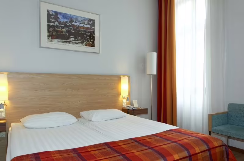 THE THREE CORNERS HOTEL BRISTOL