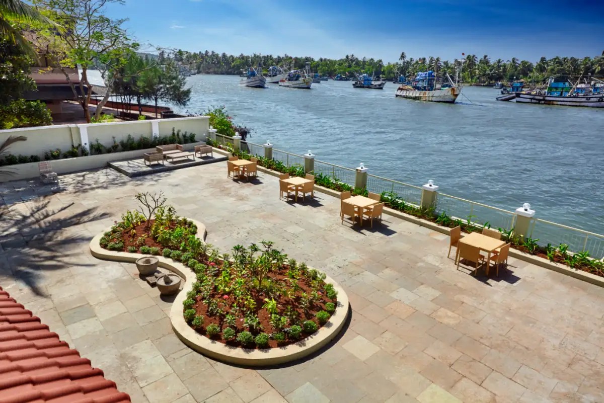 DEMPO RIVER SAL RESORT & SPA