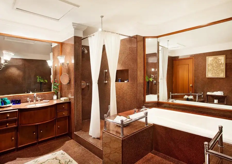 THE OBEROI NEW DELHI