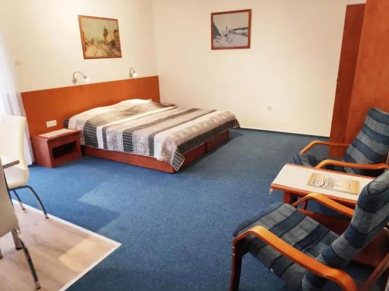 KLARA VILLA APARTMAN HEVIZ