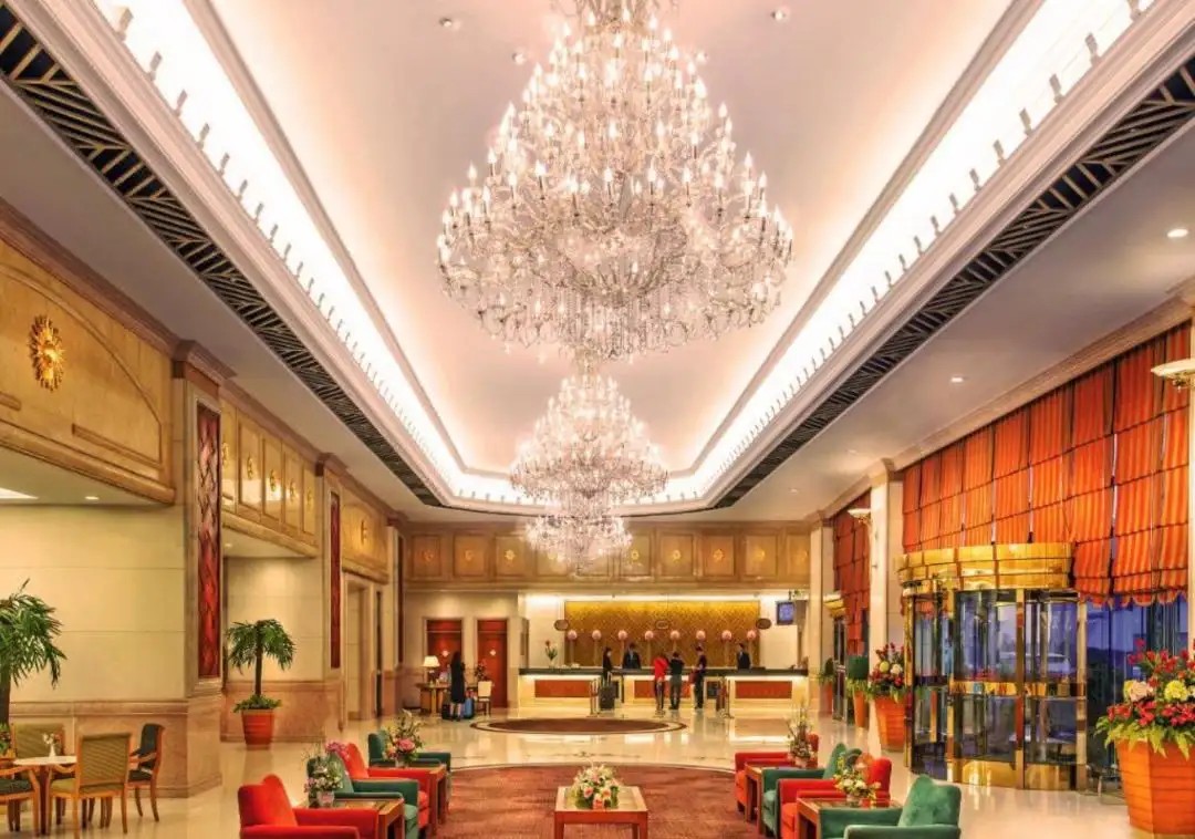 GOLDEN CROWN CHINA HOTEL