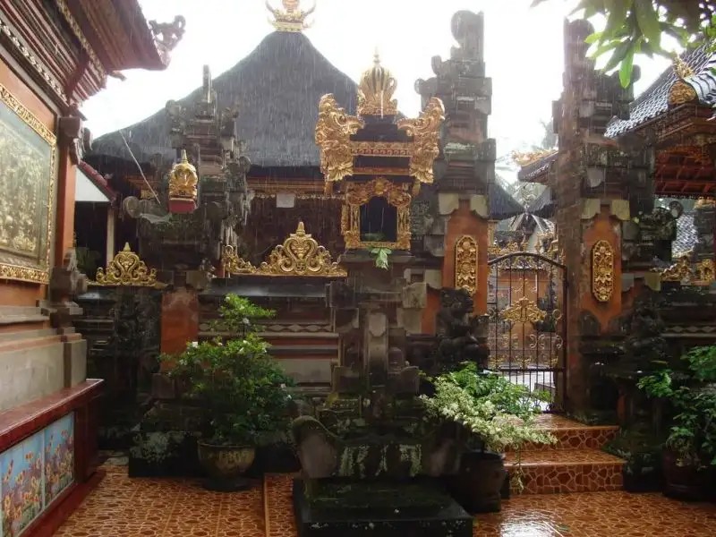 SEMAMPAN VILLAGE GUESTHOUSE