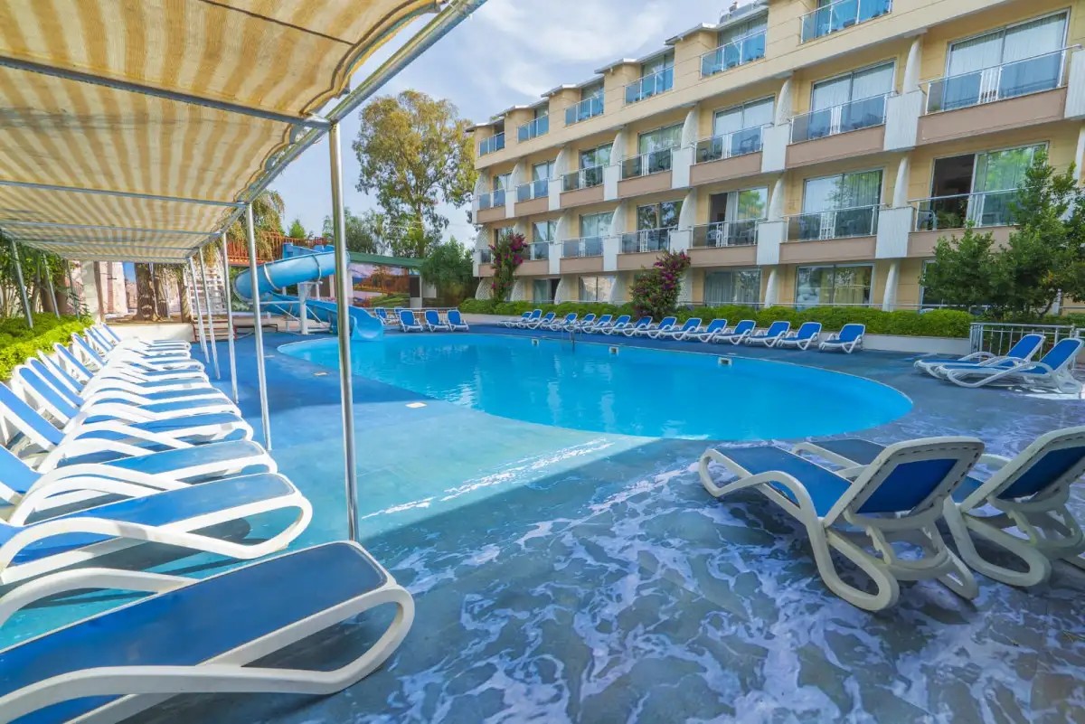 APERION BEACH (EX. SEA PARADISE)
