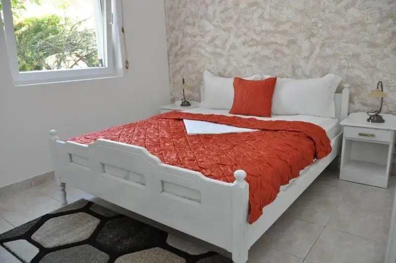 DEPADANS NATALIE (PERLA)