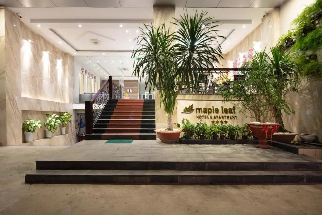 MAPLE LEAF HOTEL & APARTMENT