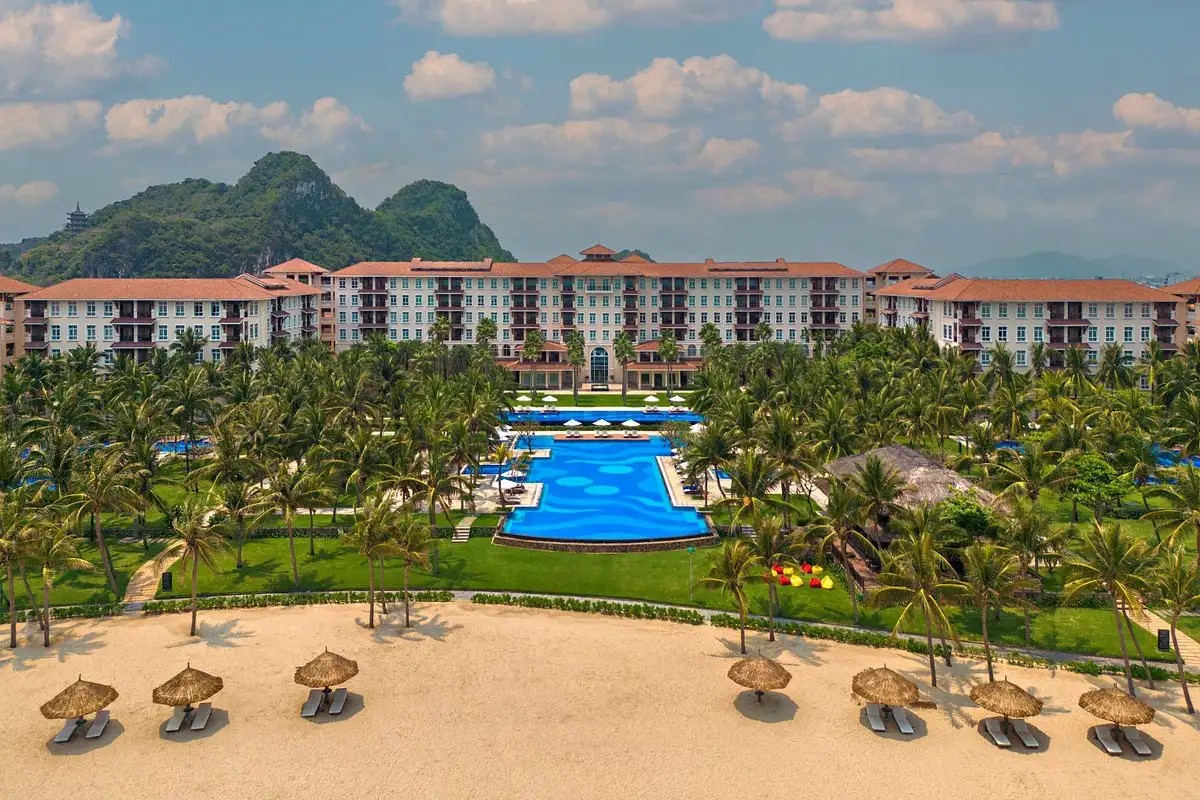 DANANG MARRIOTT RESORT & SPA (EX. VINPEARL LUXURY DA NANG)