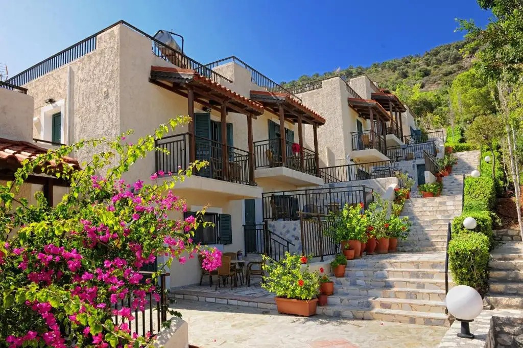 MARIAMARE APARTMENTS (EX. BELLA VISTA APT STALIS)