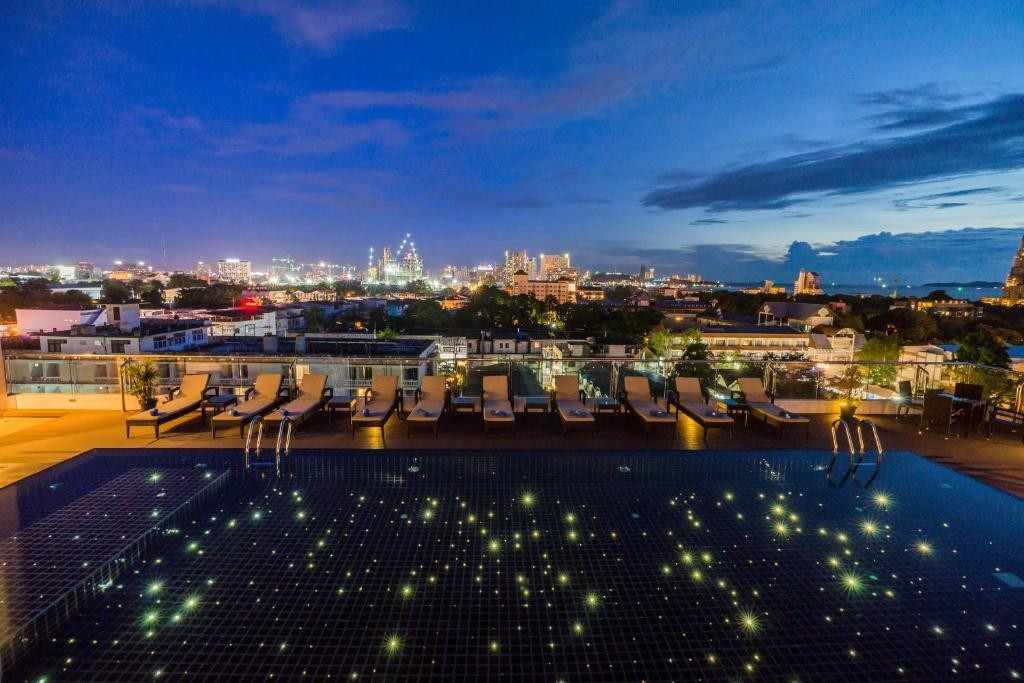 BLUE BOAT DESIGN HOTEL
