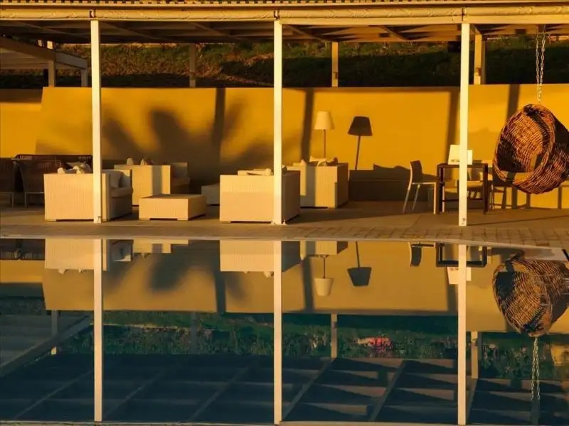 THE BAY HOTEL & SUITES