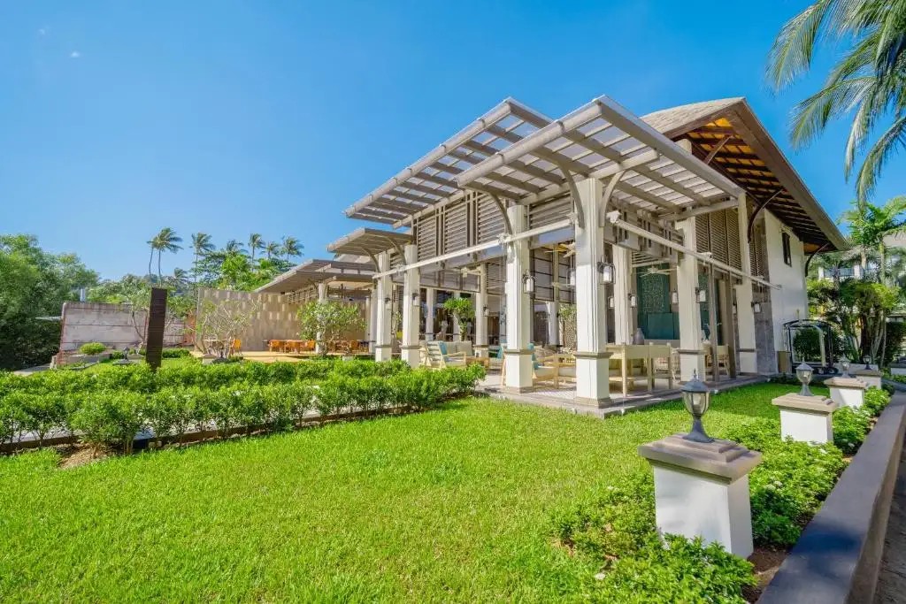 BHU NGA THANI RESORT & SPA