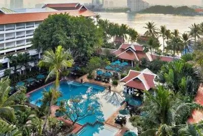 ANANTARA BANGKOK RIVERSIDE RESORT & SPA