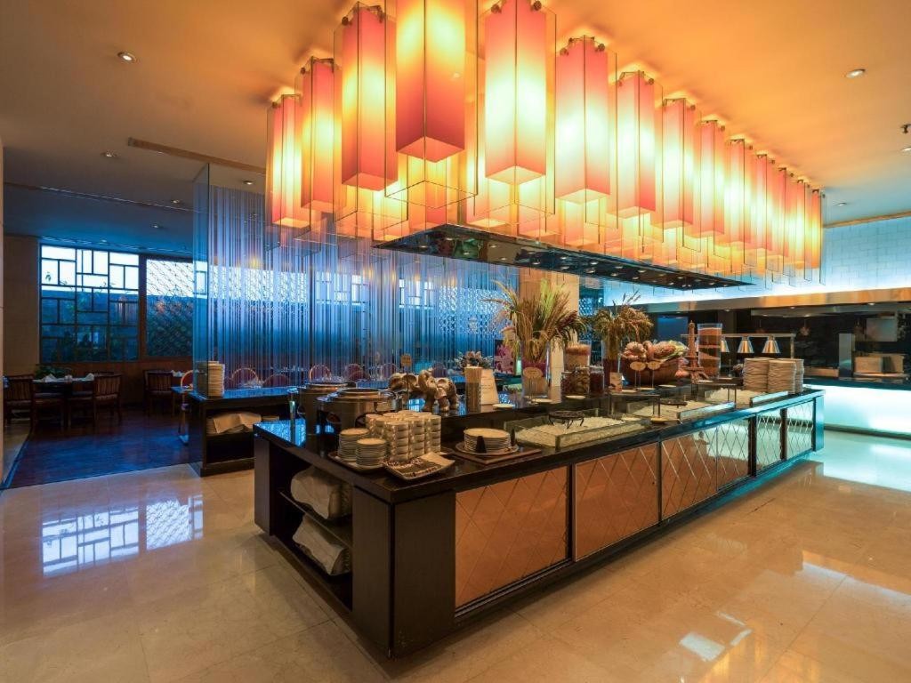 JINGLUN HOTEL BEIJING