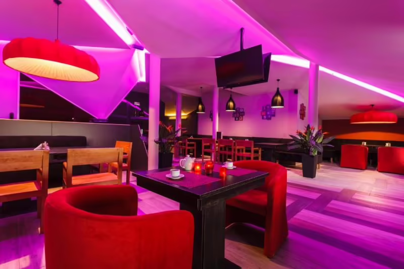 ГОСТИНИЧНЫЙ КОМПЛЕКС ДК GREEN DOORS MINI HOTELS