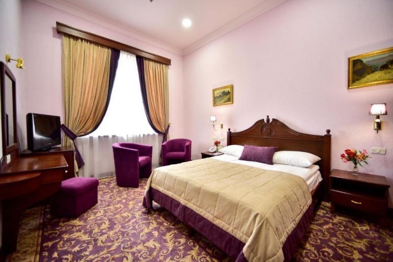 luxe / senior suite