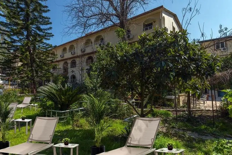 KROMER GARDEN HOTEL