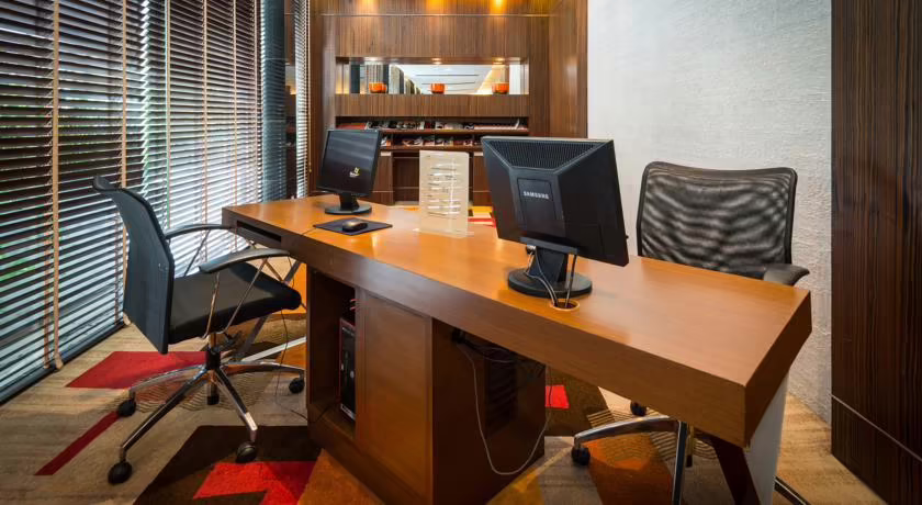 NOVOTEL LIVING BANGKOK SUKHUMVIT LEGACY (EX. LEGACY SUITES)
