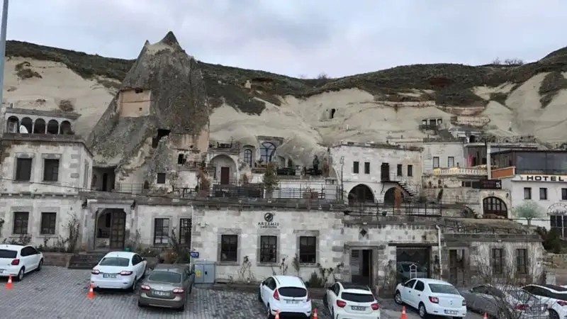 ARTEMIS CAVE SUITES