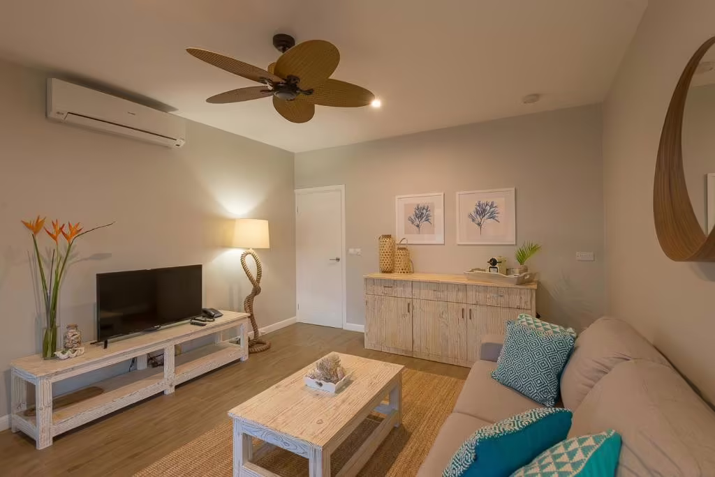 LE NAUTIQUE LUXURY WATERFRONT HOTEL