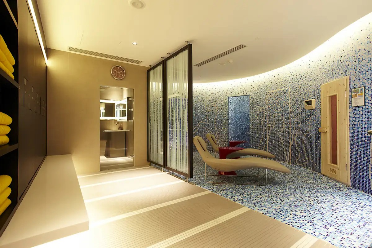 FOUR POINTS BY SHERATON BANGKOK PLOENCHIT (EX. NOVOTEL BANGKOK PLOENCHIT SUKHUMVIT)