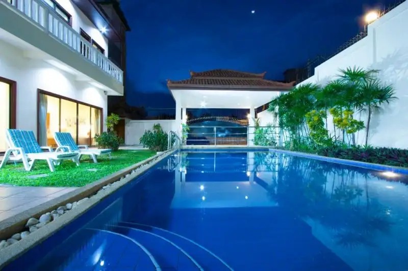 AVOCA POOL VILLAS