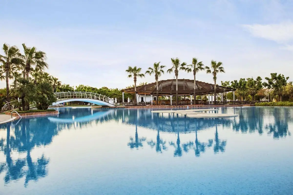 LARA BARUT COLLECTION