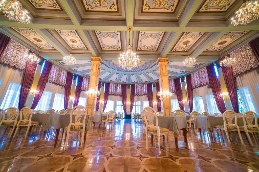 INTOURIST PALACE