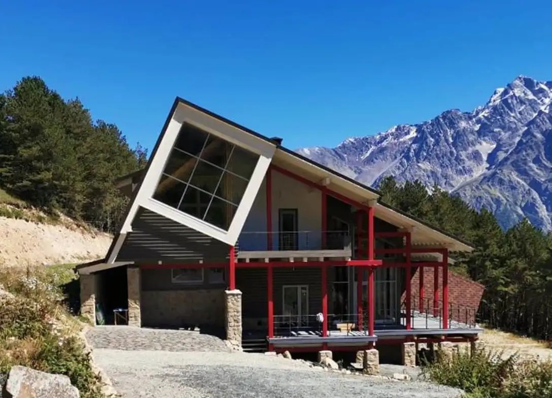 GUEST HOUSE 1950