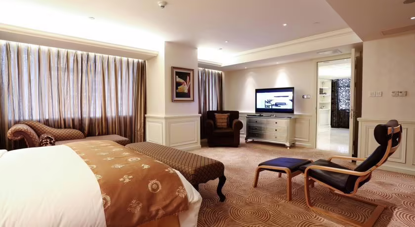 BOYUE BEIJING HOTEL (EX.RENAISSANCE BEIJING CHAOYANG)