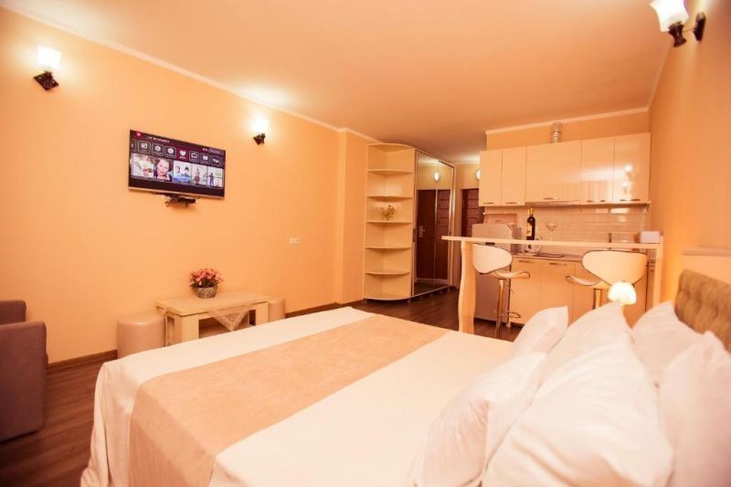 HOLIDAY LUX APARTHOTEL
