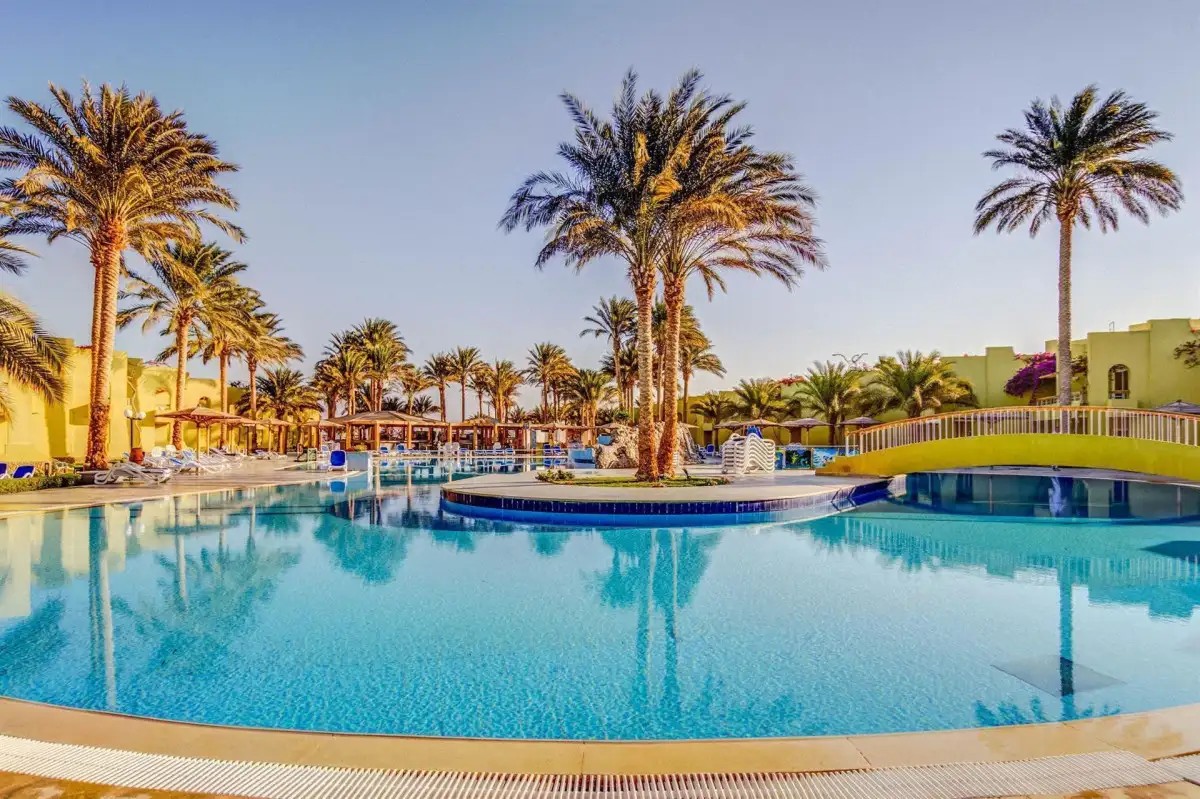 PALM BEACH RESORT