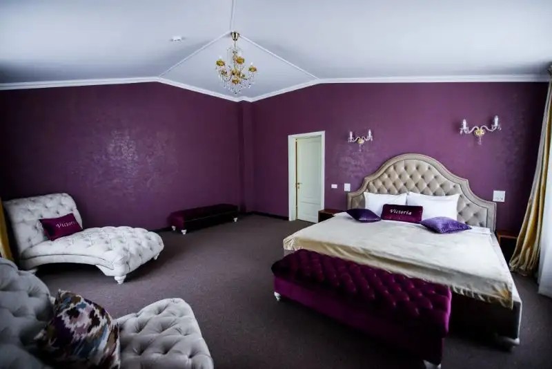 VICTORIA HOTEL