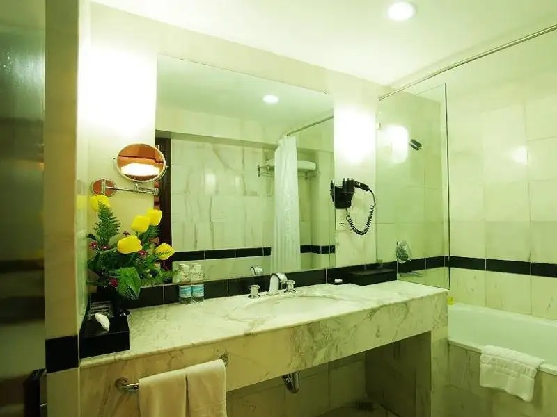 QUOC HOA PREMIER HOTEL (EX. QUOC HOA)
