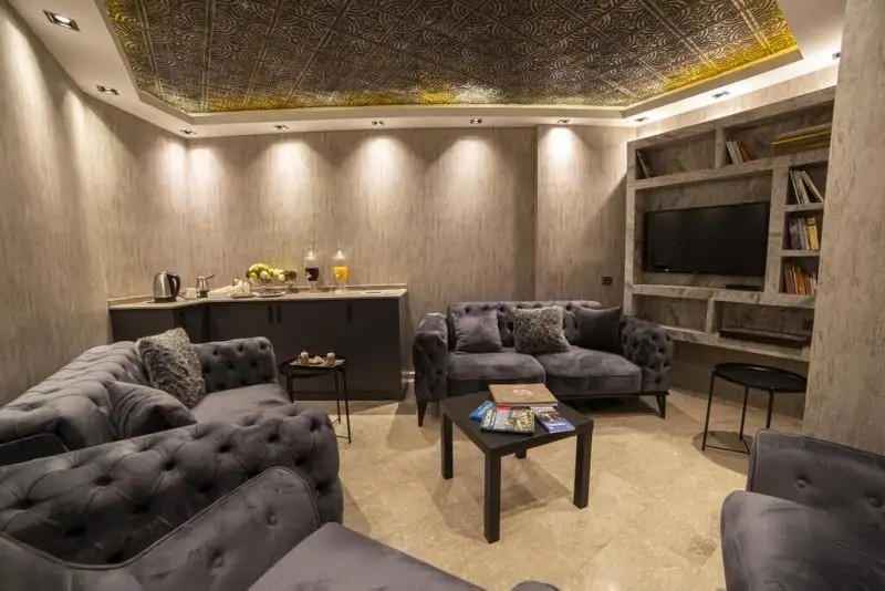 WORLD HARITAGE CENTER HOTEL
