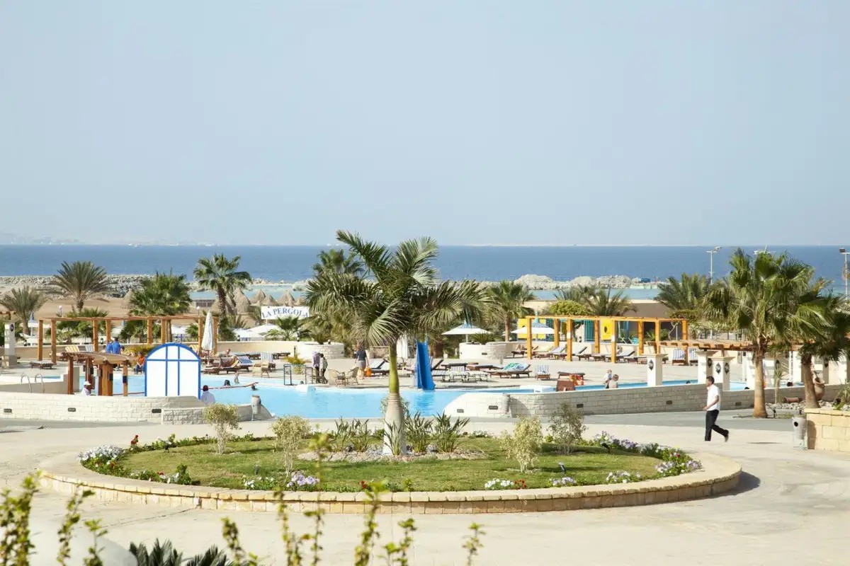 SUNRISE JUMAN HOTEL (EX. CORAL BEACH RESORT (MANAGED BY SUNRISE))